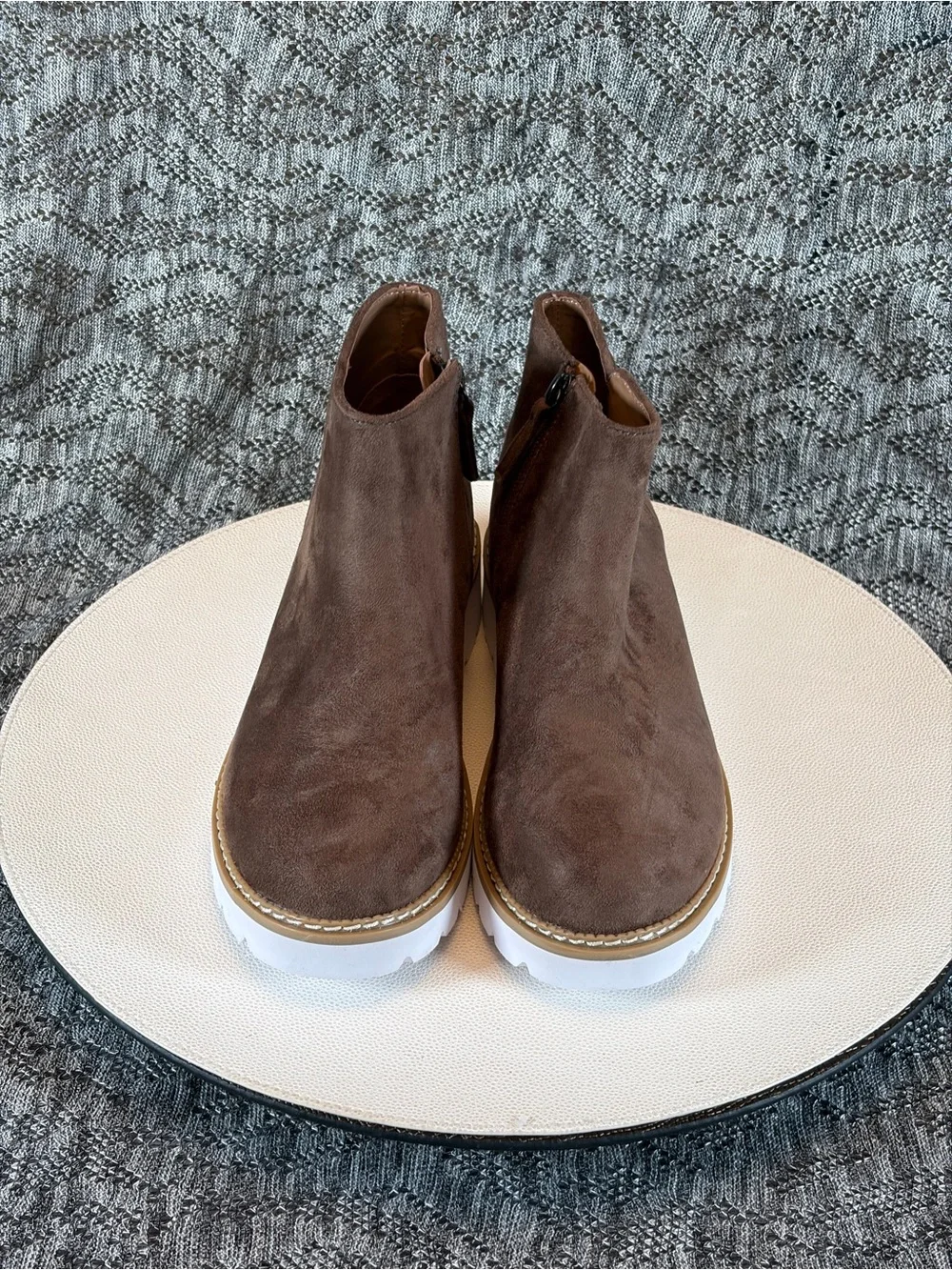 Aerosoles Quinn zip ankle bootie Women's 7.5